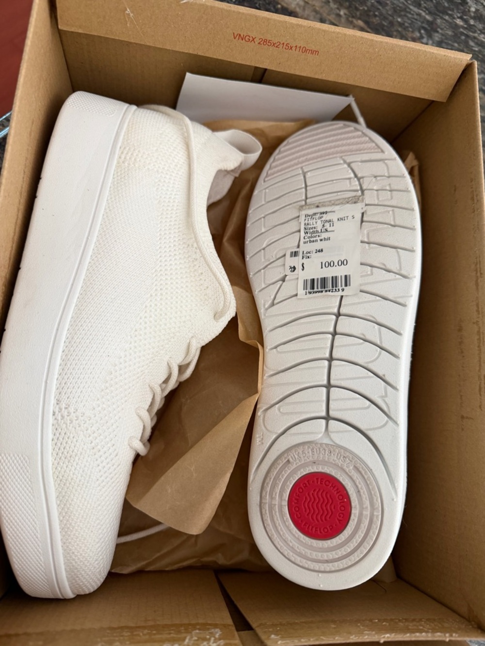 New FitFlop Women’s White Knit Lace-Up Sneakers Size 7 Lightweight Athletic Shoe